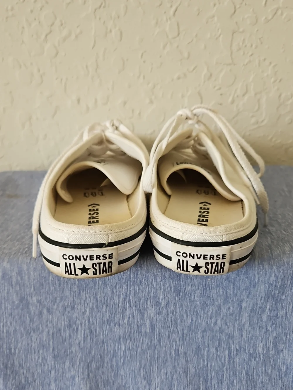 Converse Women's White  Canvas Slip Ins, Size 7